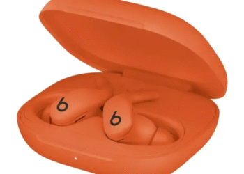 Beats Powerbeats Fit: Earbud Lari Anti-Goyang yang Bikin Kamu Ketagihan Berlari?