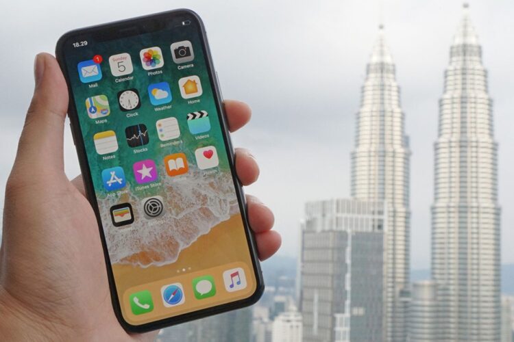 Misteri Terbesar Apple: Mengapa Mereka “Melewati” iPhone 9 dan Langsung Lompat ke iPhone X