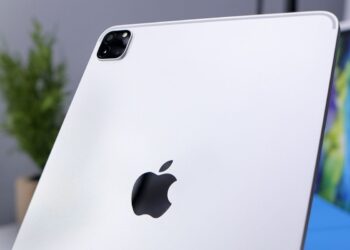 Momen Langka, Apple Mulai PHK Karyawan!