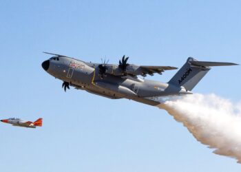 Fungsi Ganda A400M: Pesawat Angkut Militer yang Bisa Jadi Pesawat Pemadam Kebakaran