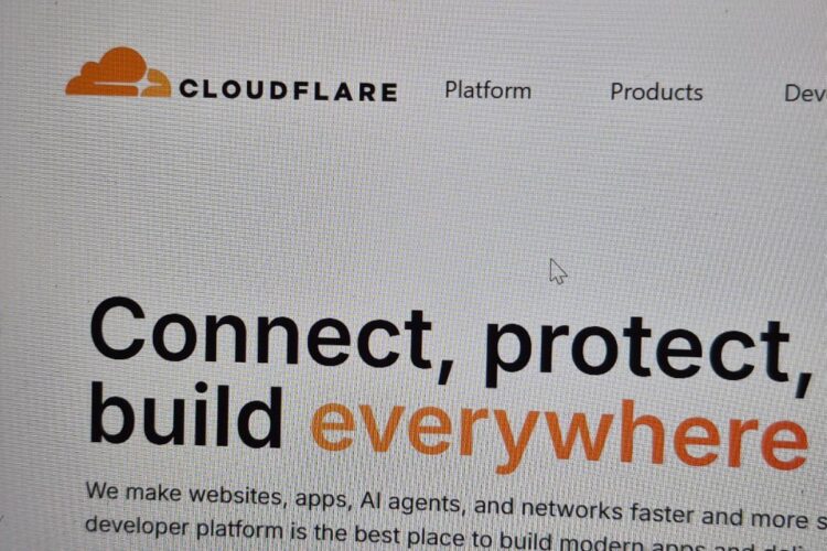 Usai Layanan Tumbang, Bos Cloudflare Minta Maaf dan Ungkap Penyebabnya