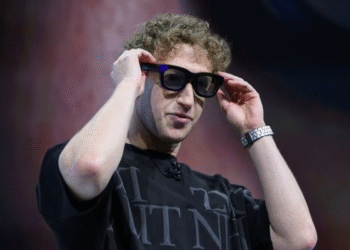 Zuckerberg Beri “Bingkisan Permohonan Maaf” ke Tetangga Gara-gara Renovasi Rumah