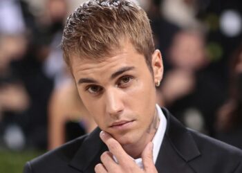 Geram Salah Pencet, Justin Bieber Tuntut Apple Ubah Tombol iMessage!