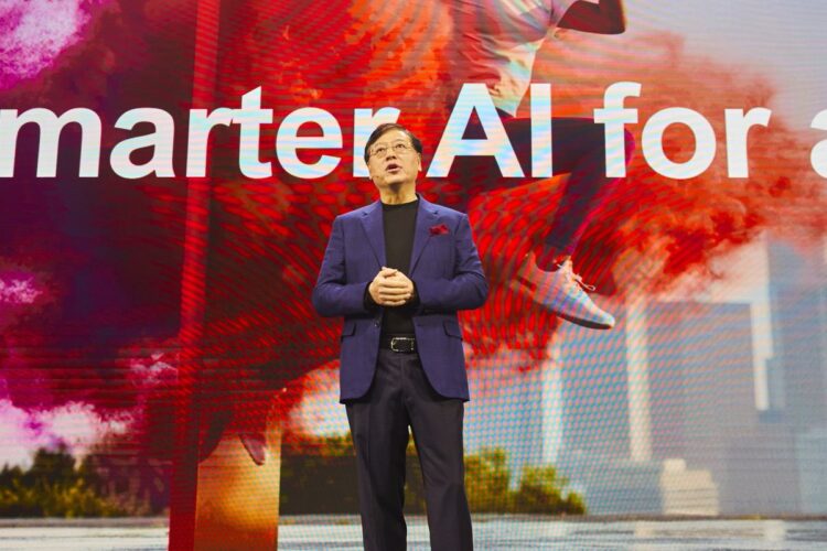 CEO Lenovo: Indonesia Pasar Pertumbuhan Cepat, Investasi R&D AI Terbuka Lebar