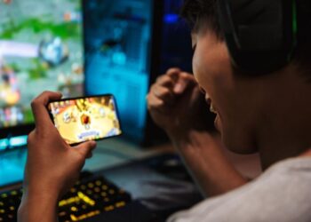 Main Game Bukan Cuma Hiburan, Ternyata Bisa Perlambat Penuaan Otak!