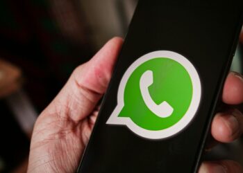 Stop Auto-Download Sekarang! Celah Ganas di WhatsApp Bisa Bobol Ponsel Lewat Grup