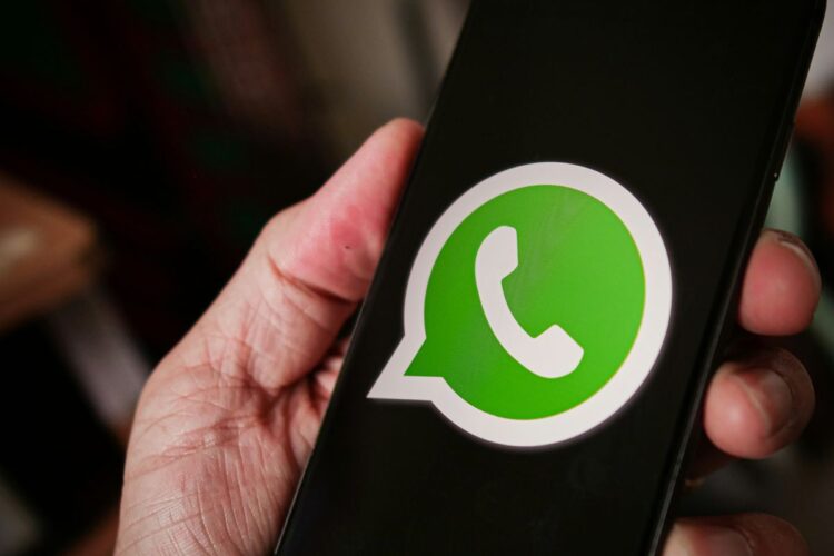 Stop Auto-Download Sekarang! Celah Ganas di WhatsApp Bisa Bobol Ponsel Lewat Grup
