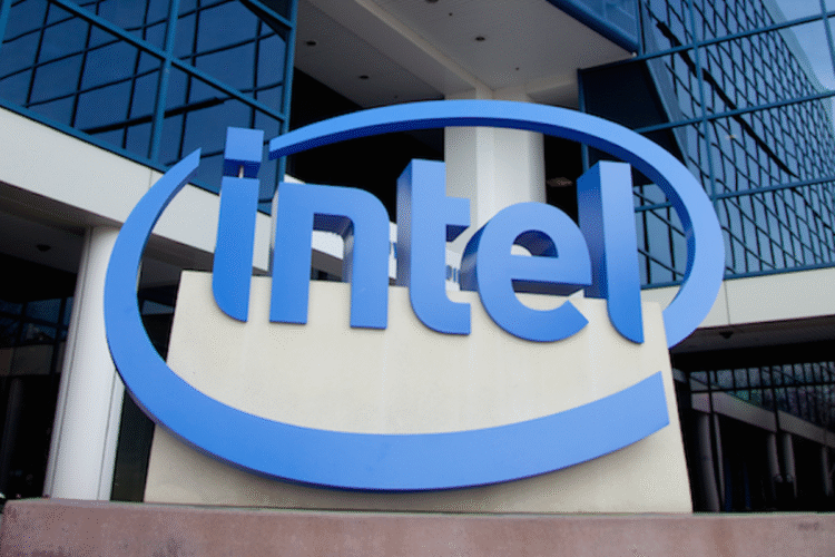 Kreatif! Intel Manfaatkan Chip yang Dulu Dibuang untuk Mengerek Pendapatan dari Tren AI
