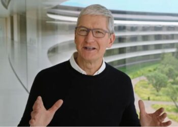 Tim Cook Serahkan Jabatan CEO Apple kepada John Ternus Mulai September 2026