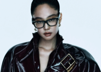 Jennie Kim BlackPink Resmi Sandang Status Ambassador Ray-Ban untuk Lini Produk Meta Terbaru