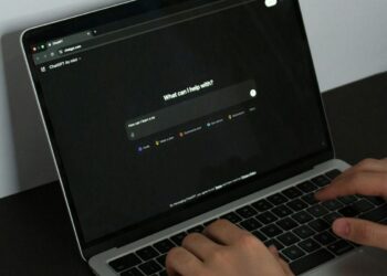 Apple Rilis Fitur Pengganti Password Otomatis Berbasis AI untuk Akun yang Terdeteksi Diretas