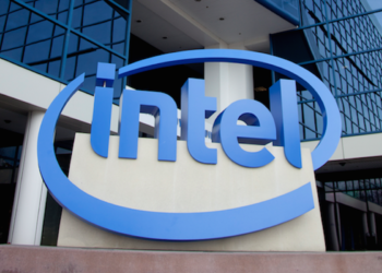 Langkah Efisiensi Berlanjut, Intel Kini Pangkas Karyawan Divisi Data Center
