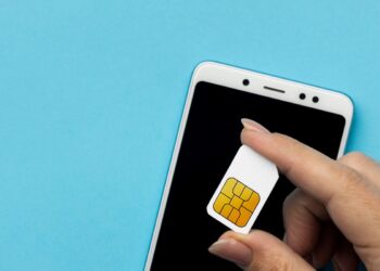 Pemerintah Resmi Terapkan Verifikasi Wajah untuk Registrasi Kartu SIM Baru