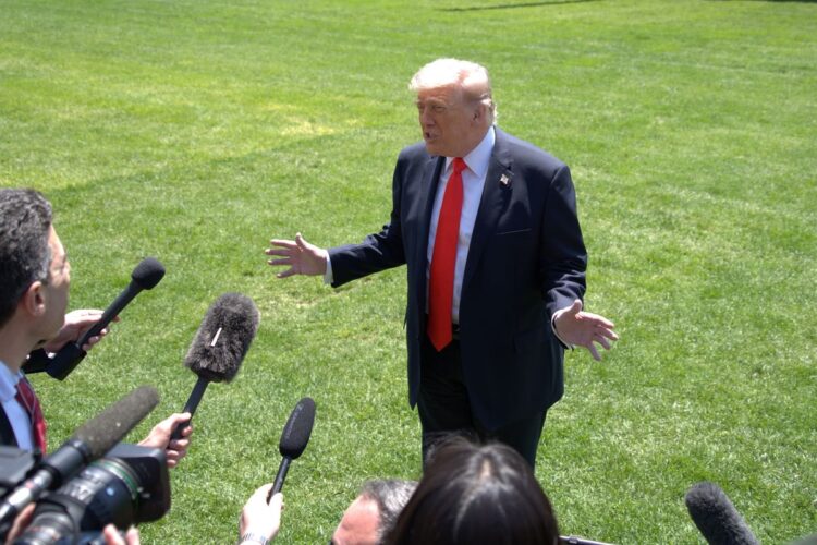Diboikot Jaringan TV Utama, Pemerintah AS Resmi Mengoperasikan “Trump TV”