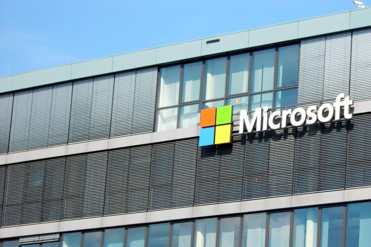 Sempat Anjlok Parah di Awal Tahun, Microsoft Bangkit dan Tembus Kapitalisasi Pasar Rp 71 Ribu Triliun