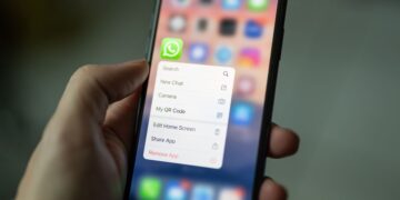 WhatsApp Bakal Tambah Tab Kontak Baru, Status Online Teman Jadi Lebih Mudah Terlihat