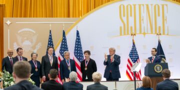 Trump Anugerahi Medali Sains dan Teknologi untuk Para Petinggi Raksasa Tech AS